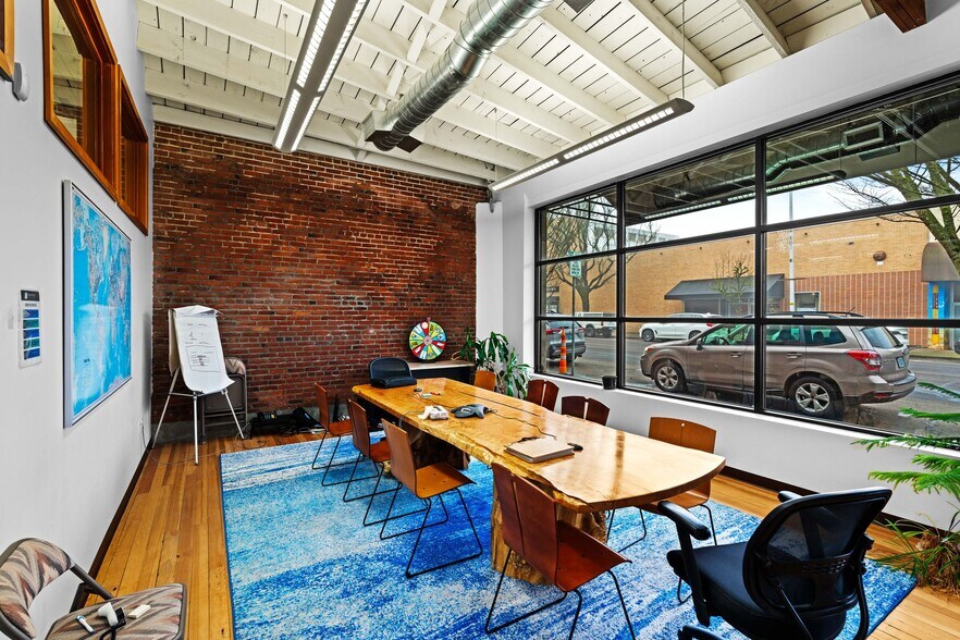 More Photos Of 127 SW 4th St, Corvallis Storefront For Sale