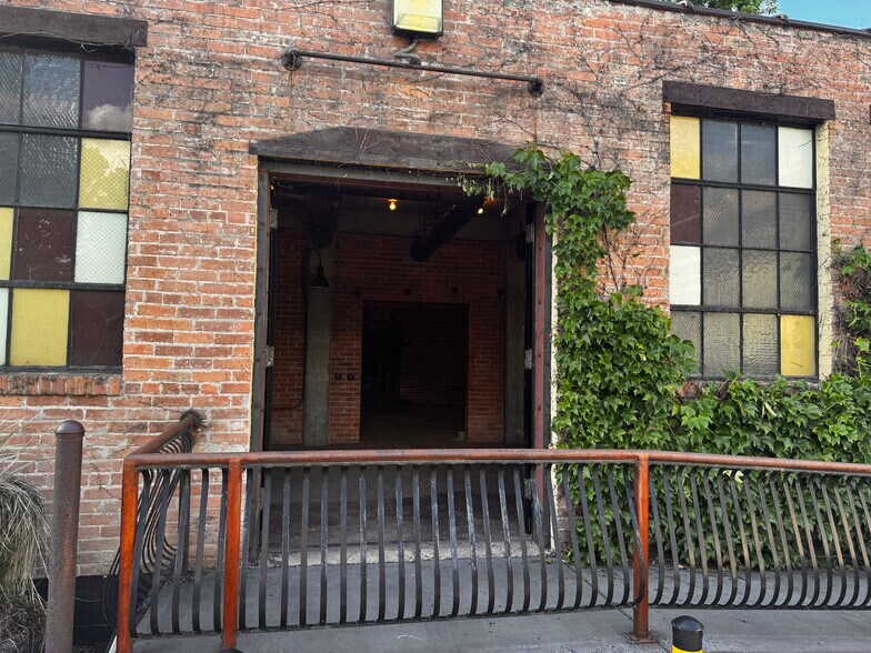 More Photos Of 569 E 2nd Ave, Salt Lake City Unknown For Lease