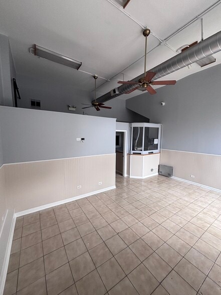 More Photos Of 3224 W Armitage Ave, Chicago Storefront Retail Residential For Lease