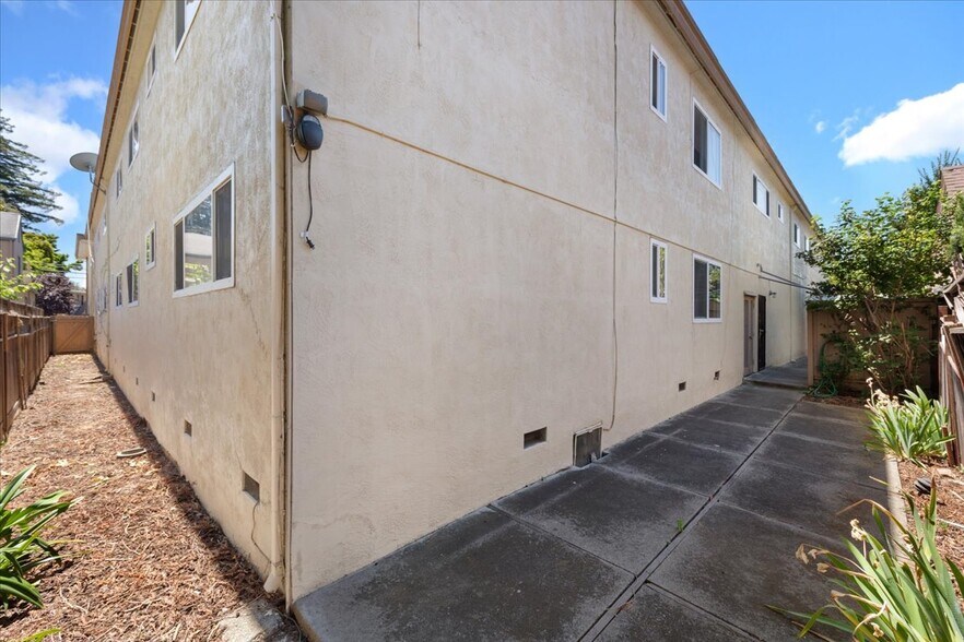 More Photos Of 236 Haas Ave, San Leandro Apartments For Sale