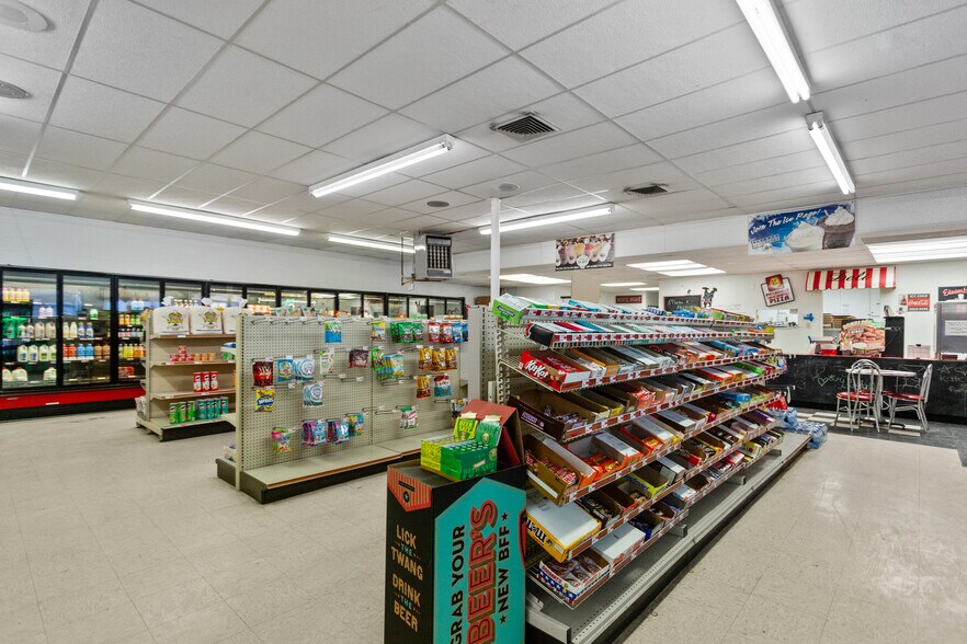 More Photos Of 101 E Commercial St, Miami General Retail For Sale