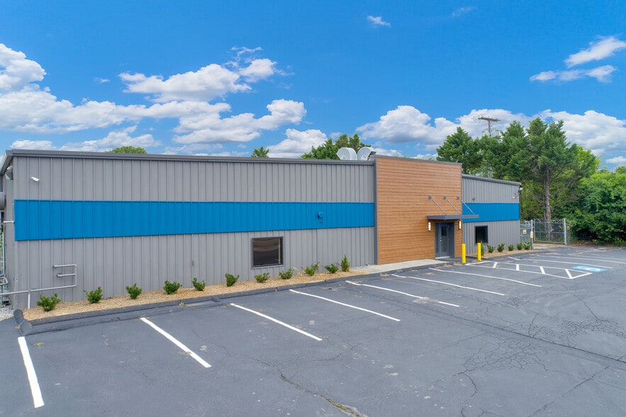 Primary Photo Of 3501 Saint Elmo Ave, Chattanooga Distribution For Lease