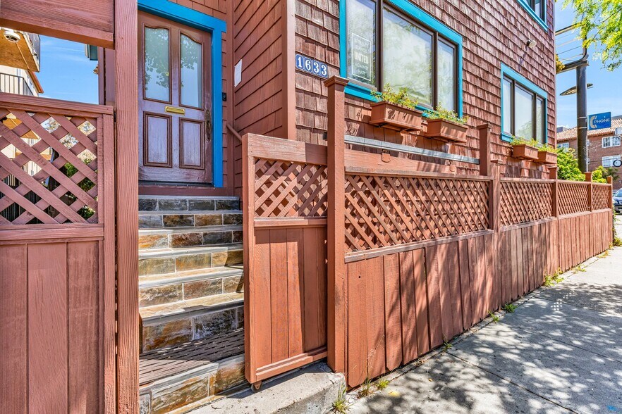 More Photos Of 1633 University Ave, Berkeley Office For Lease
