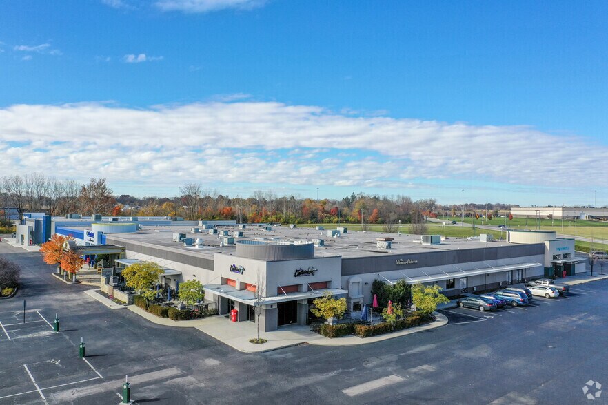 More Photos Of 865 W Market St, Troy Unknown For Lease