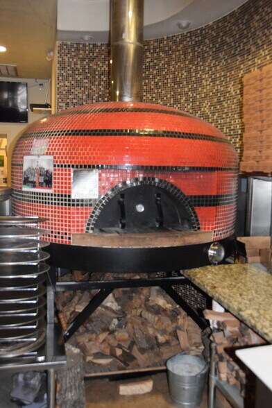 More Photos Of 9740 Barker Cypress Rd, Cypress Restaurant For Lease