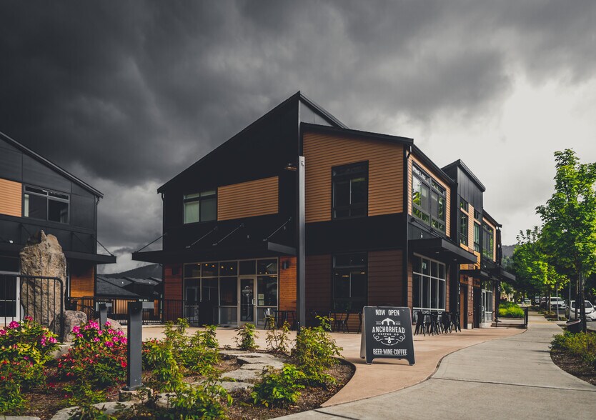 More Photos Of 188 Shy Bear Way NW, Issaquah General Retail For Lease