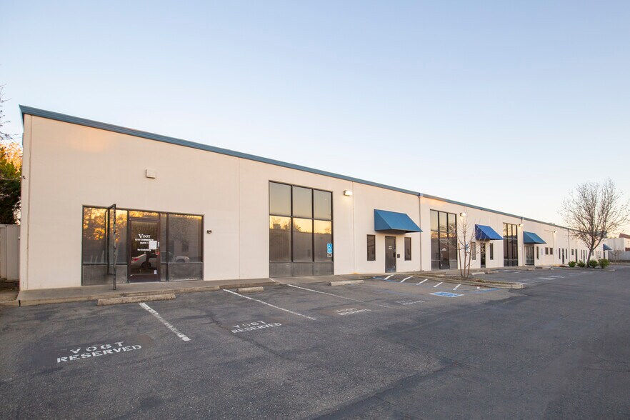 More Photos Of 1210 Commerce, Woodland Light Distribution For Lease