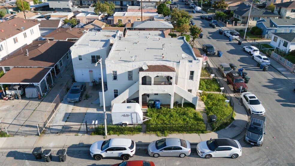 More Photos Of 545 Eastmont Ave, East Los Angeles Apartments For Sale