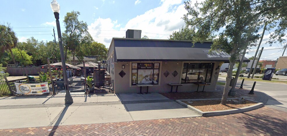 More Photos Of 300 S Sanford Ave, Sanford Restaurant For Sale