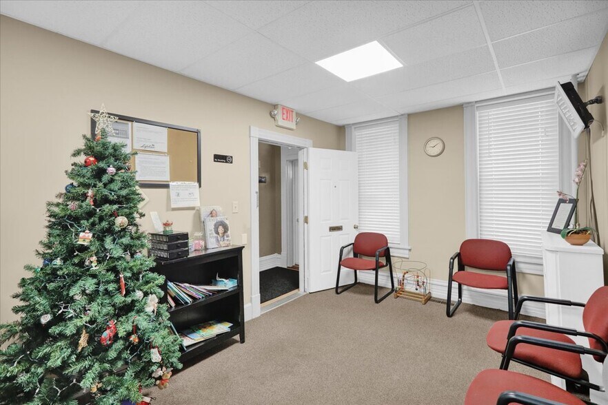 More Photos Of 612 Reading Ave, West Reading Office For Sale