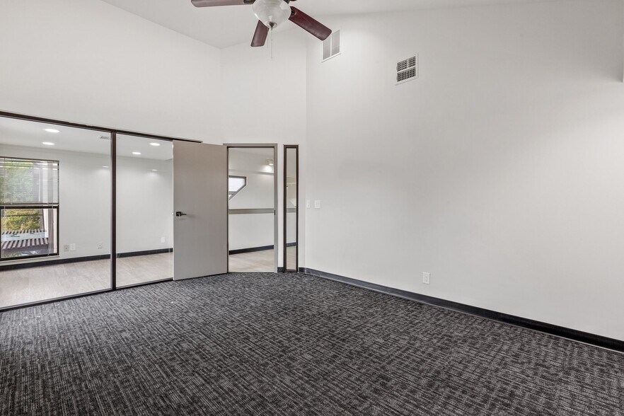 More Photos Of 1515 S Boulder Ave, Tulsa Office For Lease