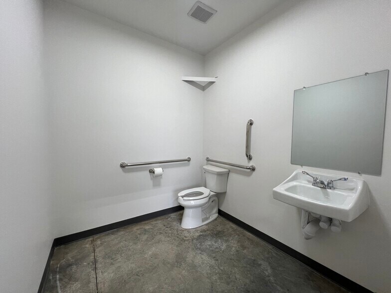 More Photos Of 4250 Acker Dr, Madison Self Storage For Lease