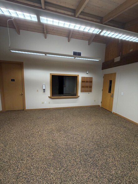 More Photos Of 1038 Northwest Blvd, Coeur d'Alene Office For Sale