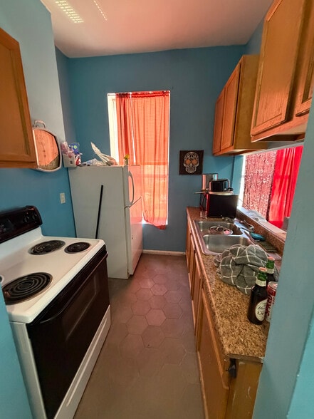 More Photos Of 157 E 8th St, Jacksonville Storefront Retail Residential For Sale