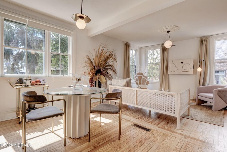 More Photos Of 118 S 4th St, Wilmington Hospitality For Sale