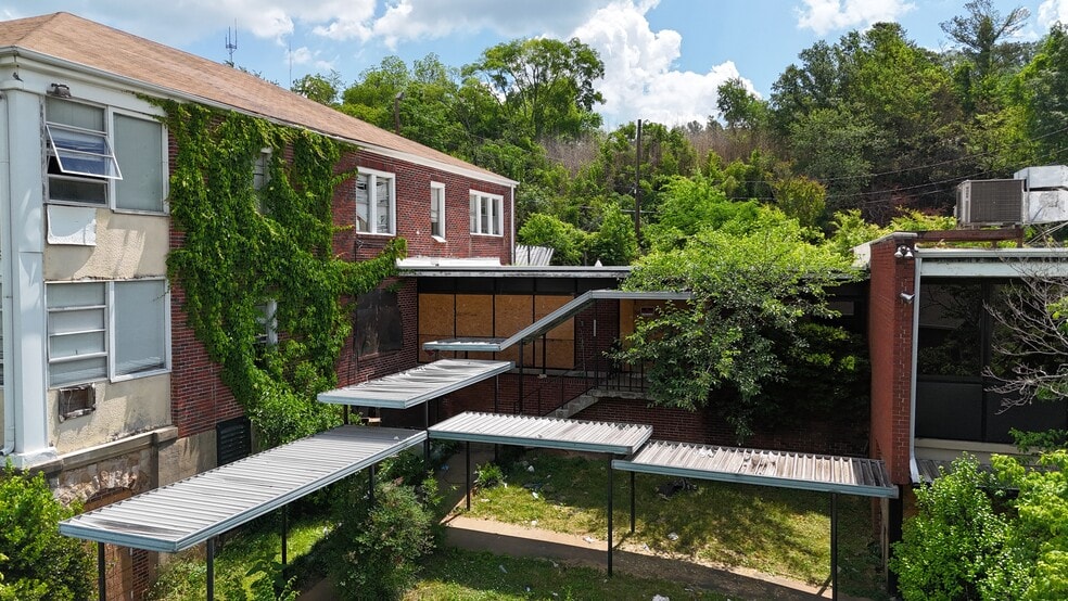 More Photos Of 301 21st Ave S, Birmingham Schools For Sale