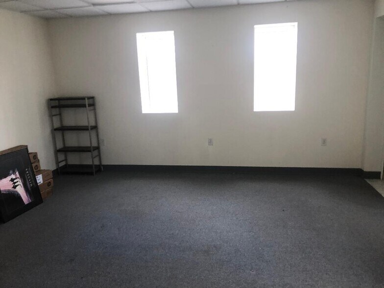 More Photos Of Beatty Rd, Latrobe Warehouse For Lease