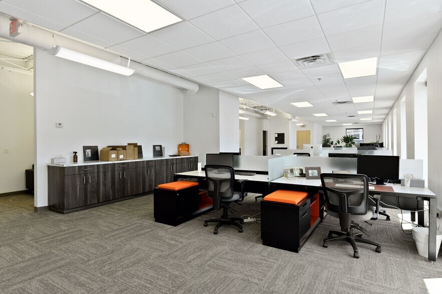 More Photos Of 1911 Nicollet Ave, Minneapolis Medical For Lease