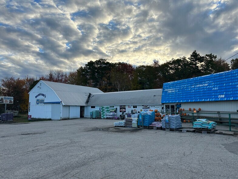 More Photos Of 262 Main, East Waterboro Storefront For Sale