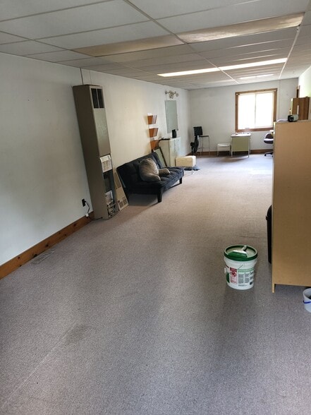 More Photos Of 8 Dunster Ave, Greenville Storefront Retail Residential For Sale