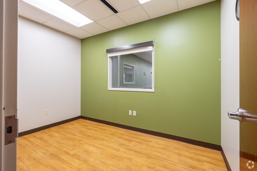 More Photos Of 5901 Delmar Blvd, Saint Louis Apartments For Lease