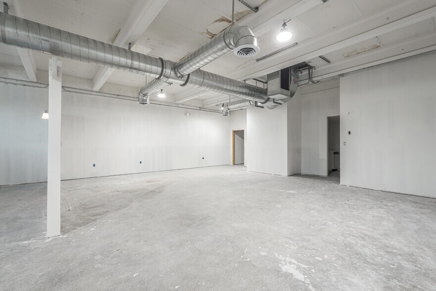 More Photos Of 1260 NW 29th St, Miami Storefront For Sale