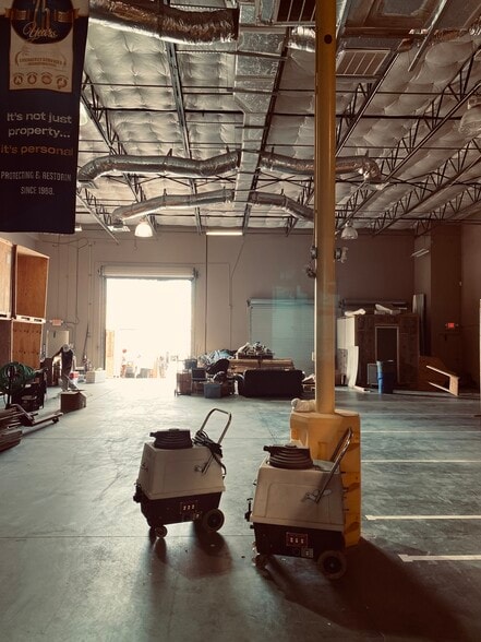 More Photos Of 2405 W Princeton St, Orlando Warehouse For Sale