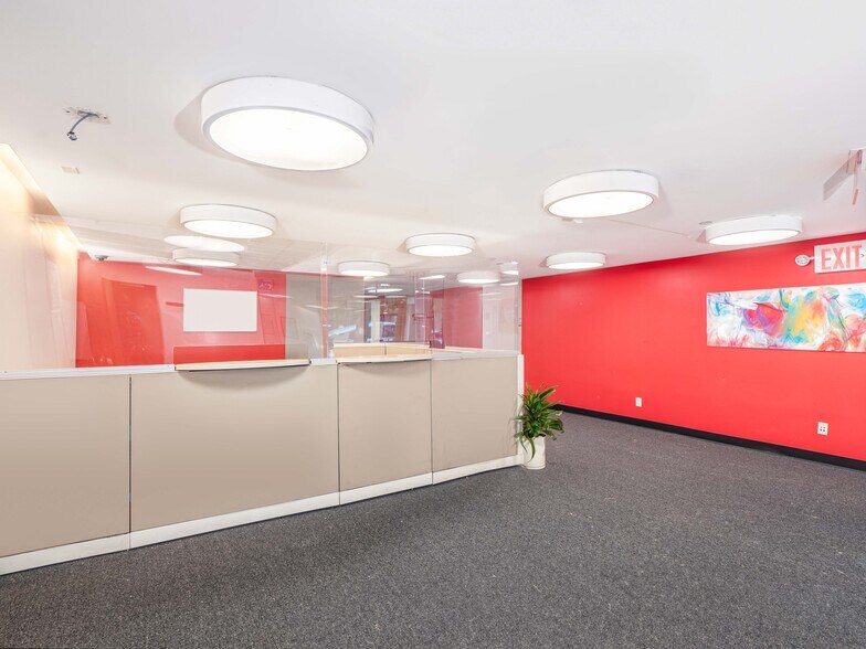 More Photos Of 62-66 W 11th St, New York Apartments For Lease