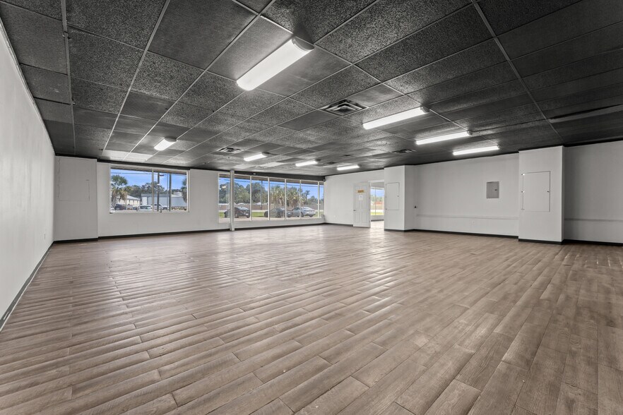 More Photos Of 947 Florida Ave SW, Denham Springs Flex For Sale