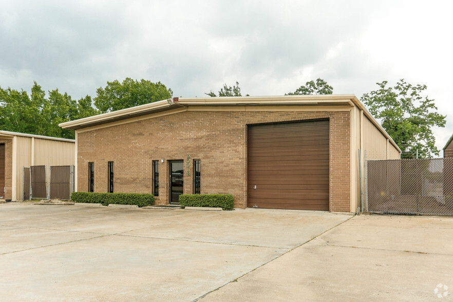 Primary Photo Of 9001 Frey Rd, Houston Warehouse For Lease