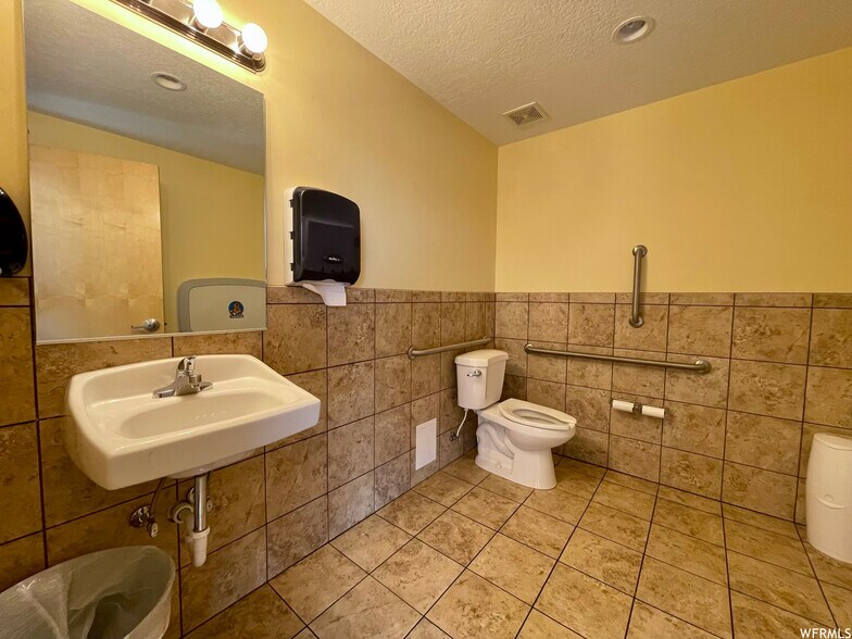 More Photos Of 5285 S 400 E, Washington Terrace Medical For Lease