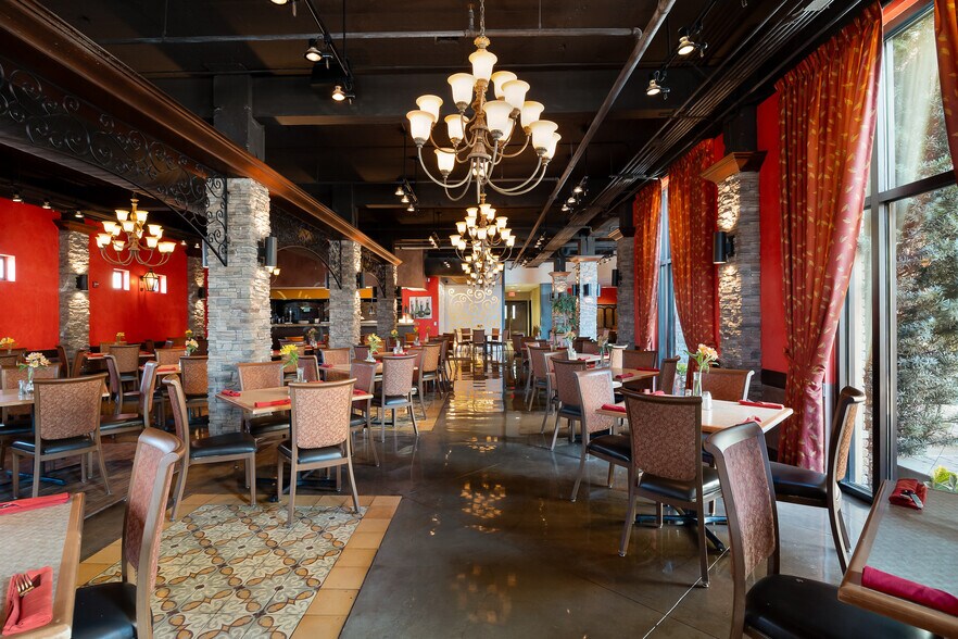 More Photos Of 202 S 1st St, Harlingen Loft Creative Space For Lease