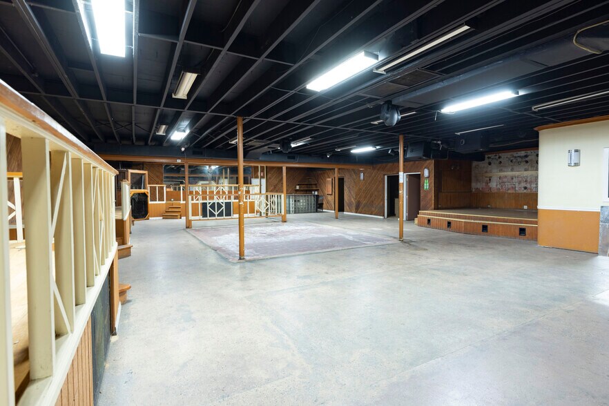 More Photos Of 644 King St, Cocoa Restaurant For Sale