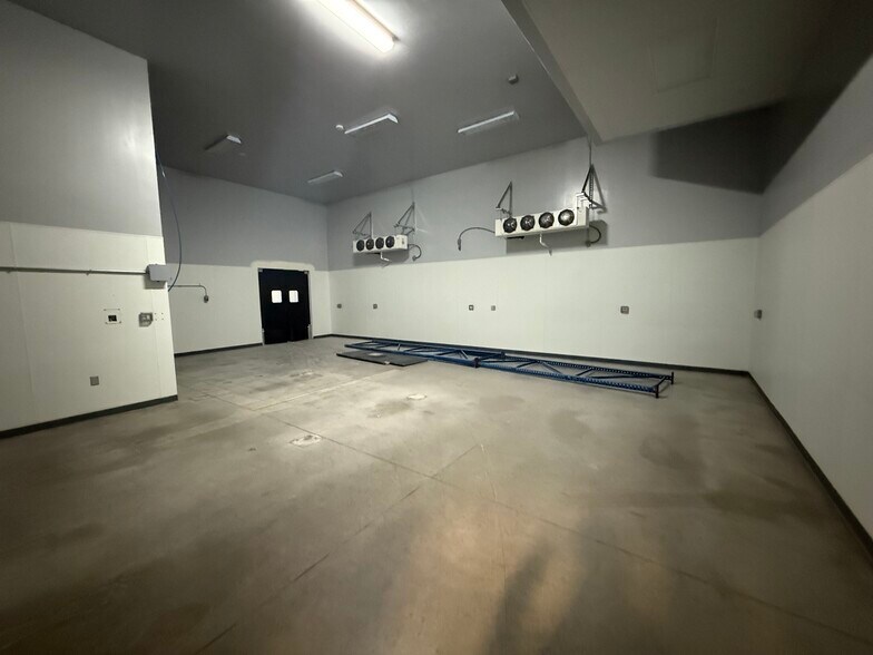 More Photos Of 79 Carry Way, Mound House Manufacturing For Lease