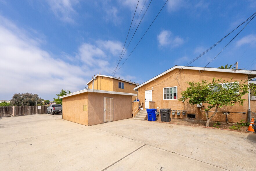 More Photos Of 6736-6740 Kelly St, San Diego Apartments For Sale