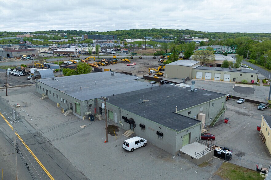 Primary Photo Of 167-173 Merrimac St, Woburn Warehouse For Lease