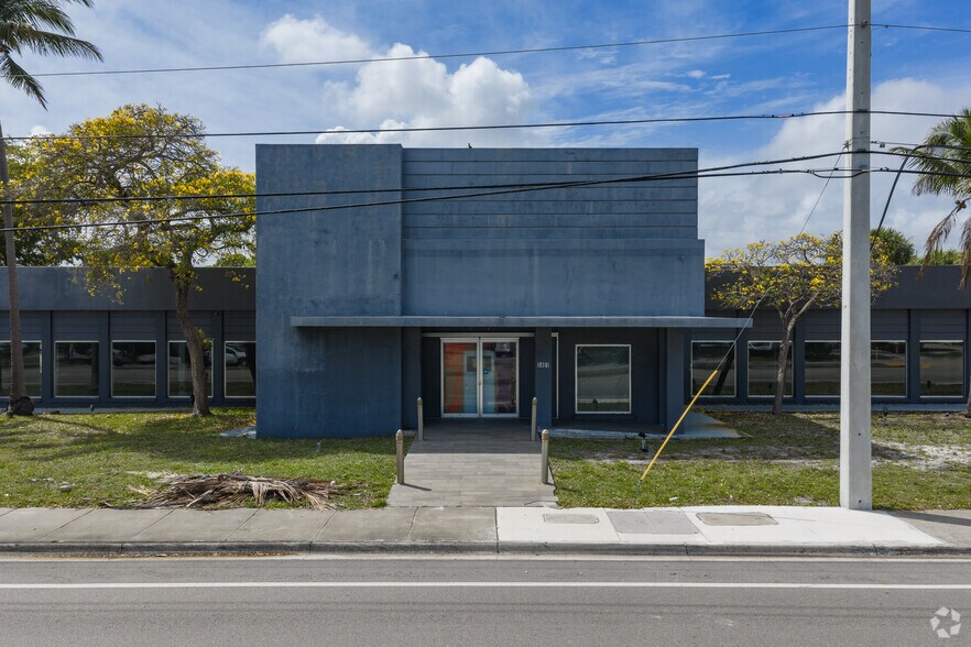 Primary Photo Of 5401 N Federal Hwy, Fort Lauderdale Freestanding For Sale