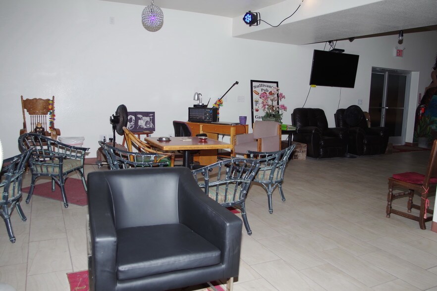 More Photos Of 2450 W Mesquite Ave, Pahrump Bar For Sale