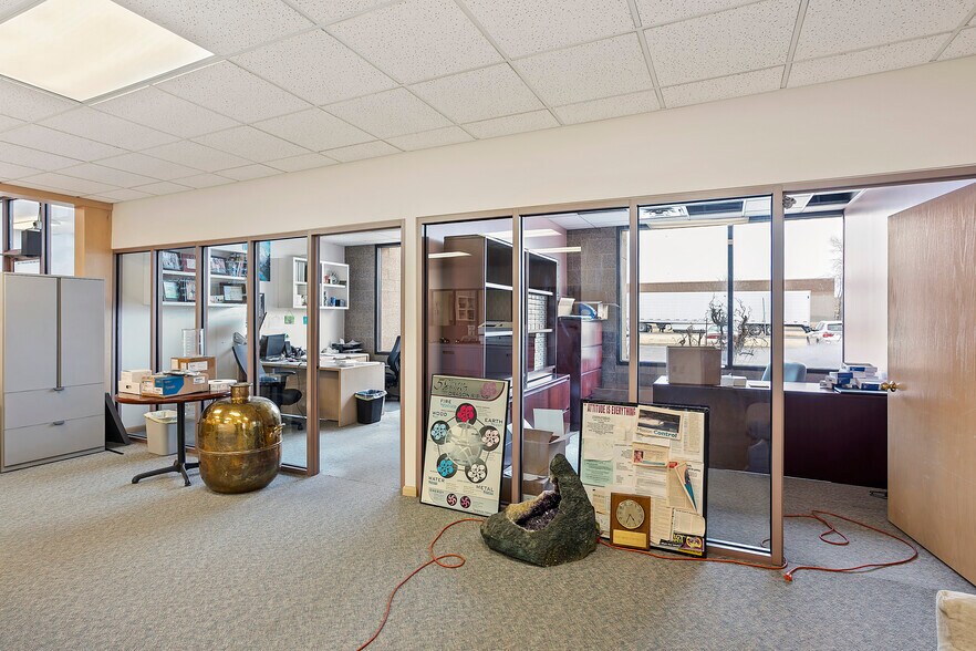 More Photos Of 1877 W 2800 S, Ogden Flex For Lease