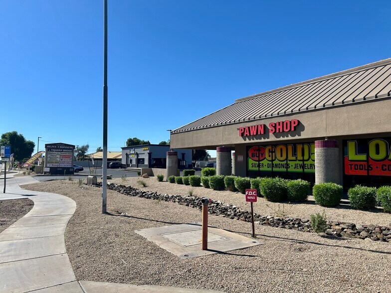 More Photos Of 9250 N 43rd Ave, Glendale General Retail For Lease