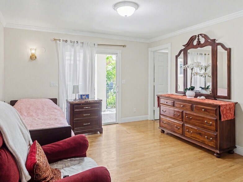 More Photos Of 5000 Melvin Dr, Carmichael Assisted Living For Sale