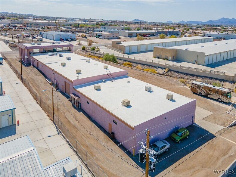 More Photos Of 1055 Empire Dr, Lake Havasu City Distribution For Lease