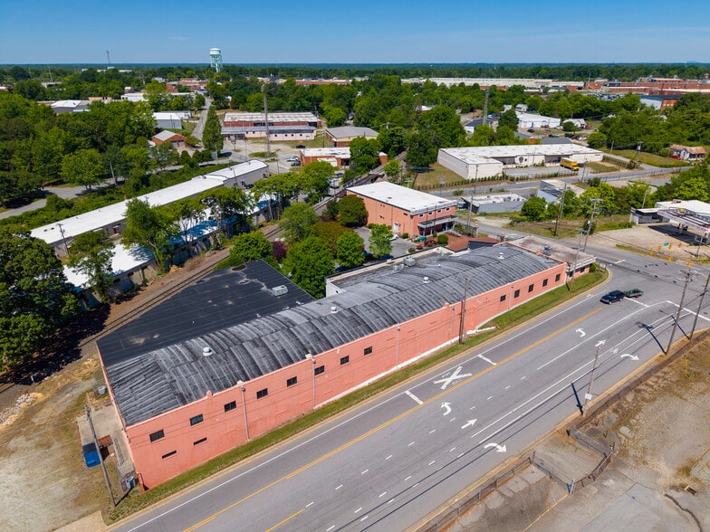 More Photos Of 807 W Ward Ave, High Point Office For Sale