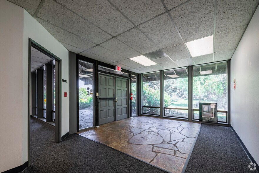 More Photos Of 481 California St, Grants Pass Industrial For Sale