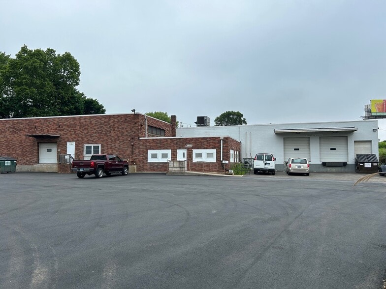 More Photos Of 755 1st Ave, West Haven Warehouse For Lease