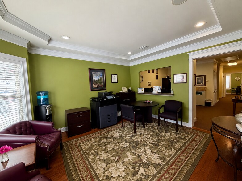 More Photos Of 1614 Mahan Center Blvd, Tallahassee Office For Sale
