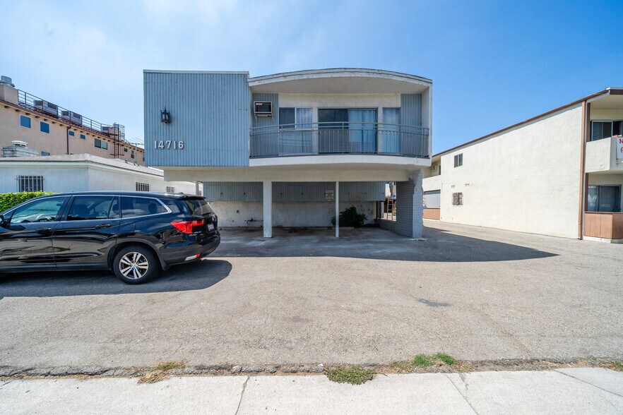Primary Photo Of 14716 Magnolia Blvd, Sherman Oaks Apartments For Sale