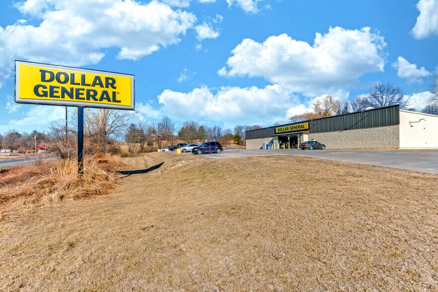 More Photos Of 1601 Commerce Ave, Saint Joseph Freestanding For Sale