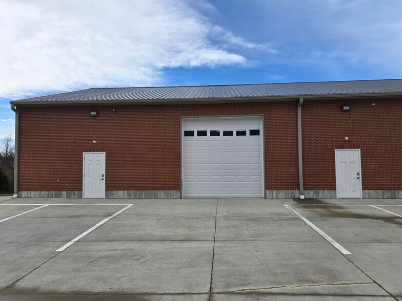 More Photos Of 821 State Hwy 47, Warrenton Warehouse For Lease