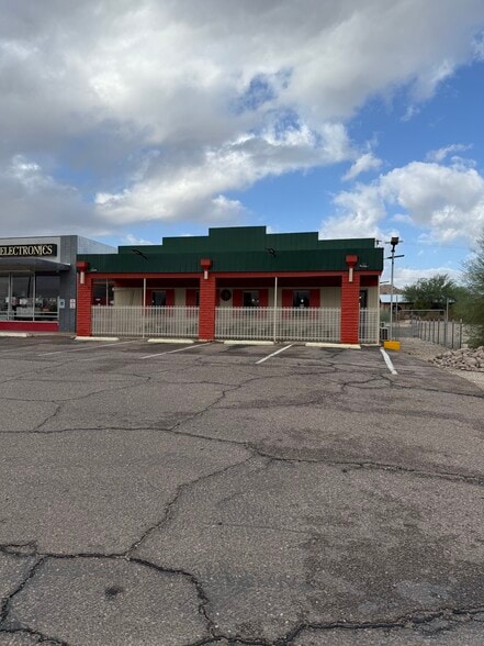 More Photos Of 627 N 2nd Ave, Ajo Restaurant For Sale